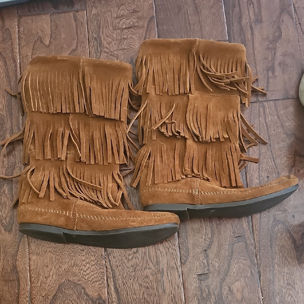 Minnetonka  Fringe Suede Boots